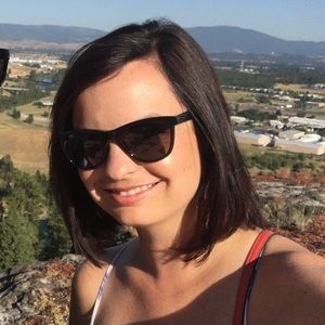 Meet your Posher, Ashley